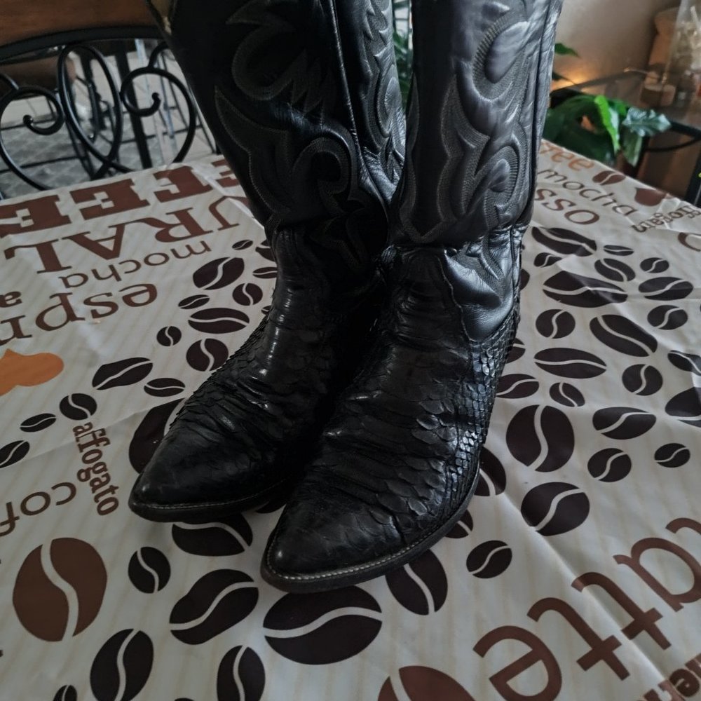 Vintage Python Cowboy Boots Black, Rare Embroidery Pattern Size 9D